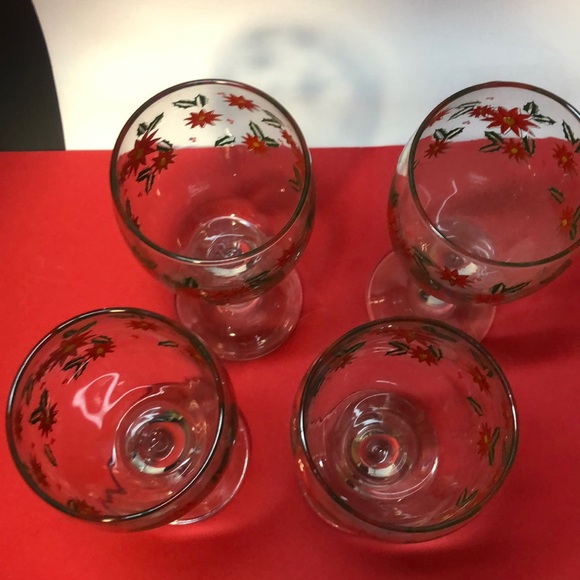 Set of 4 vintage poinsettia glasses - Picture 2 of 5
